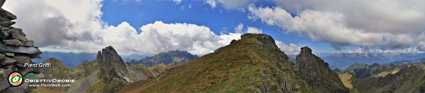 50 Saliamo verso la cima del Ponteranica centrale.jpg